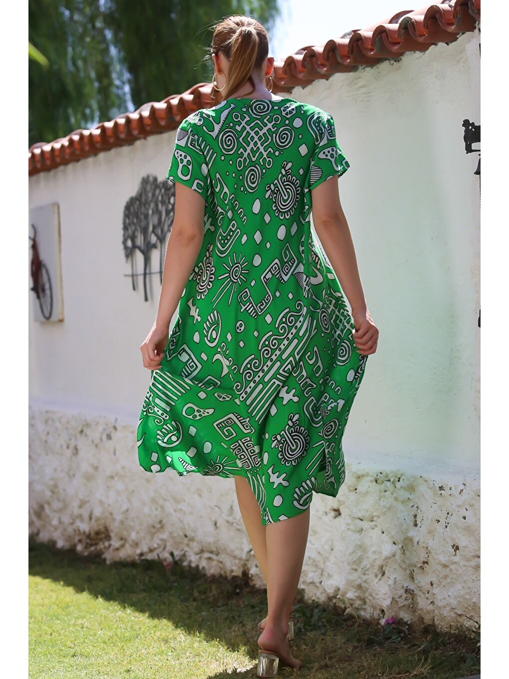 İtalyan Yeşil V Yaka Düşük Kol Allover Baskılı Casual Oversize Dokuma Elbise 120 68-1
