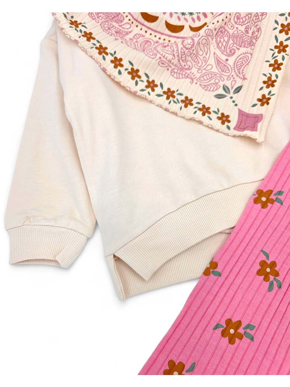 Pembe Kız Çocuk Etnik Desen Fularlı, Bol Paça Pantalonlu 3 Parça Mevsimlik Alt Üst Takım-3