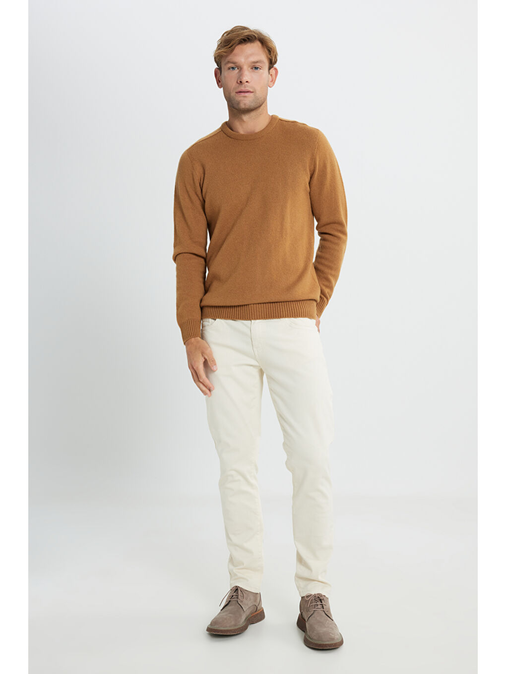 Kahverengi Erkek Camel Yünlü Dikişsiz Sıcak Tutan Standart Fit Normal Kesim Bisiklet Yaka Armürlü Triko Kazak-1