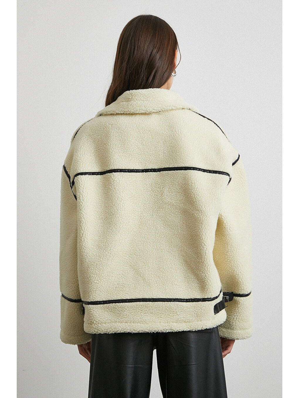 Ekru Ters Detay Lamine Biker Ceket Krem-5