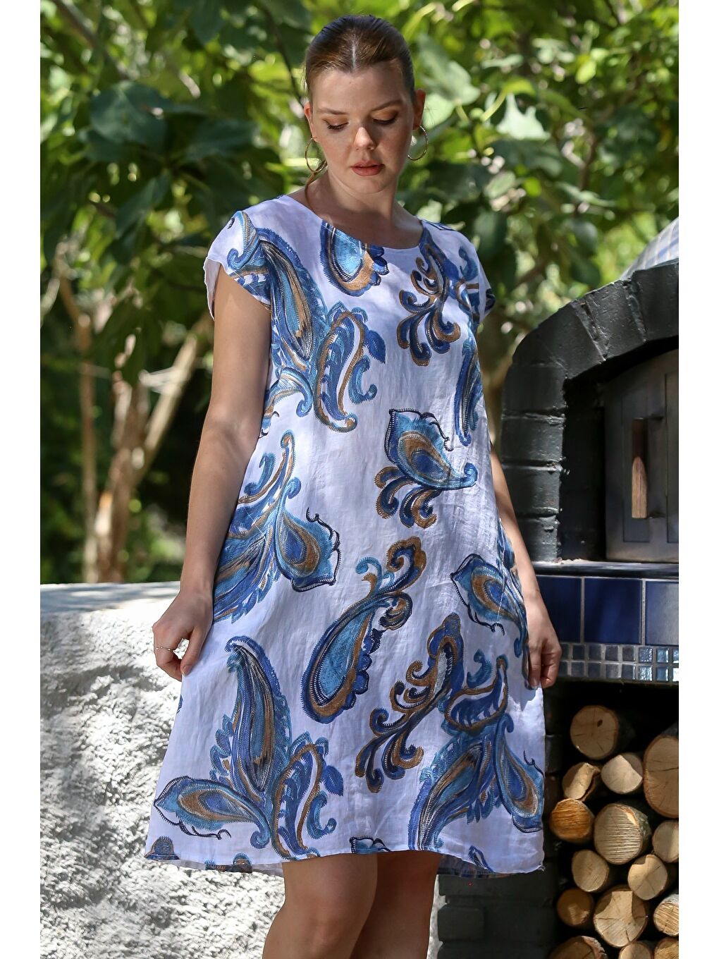 İtalyan Beyaz Kayık Yaka Düşük Kol Şal Desenli Gizli Cepli Casual Keten Dokuma Elbise 100 65-5