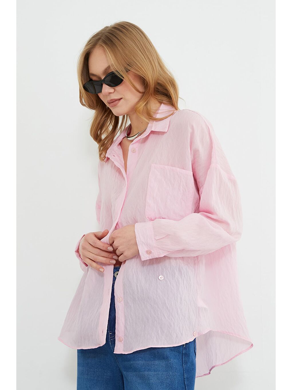 Pembe Tek Cepli Çapraz Düğmeli Oversize Gömlek-3