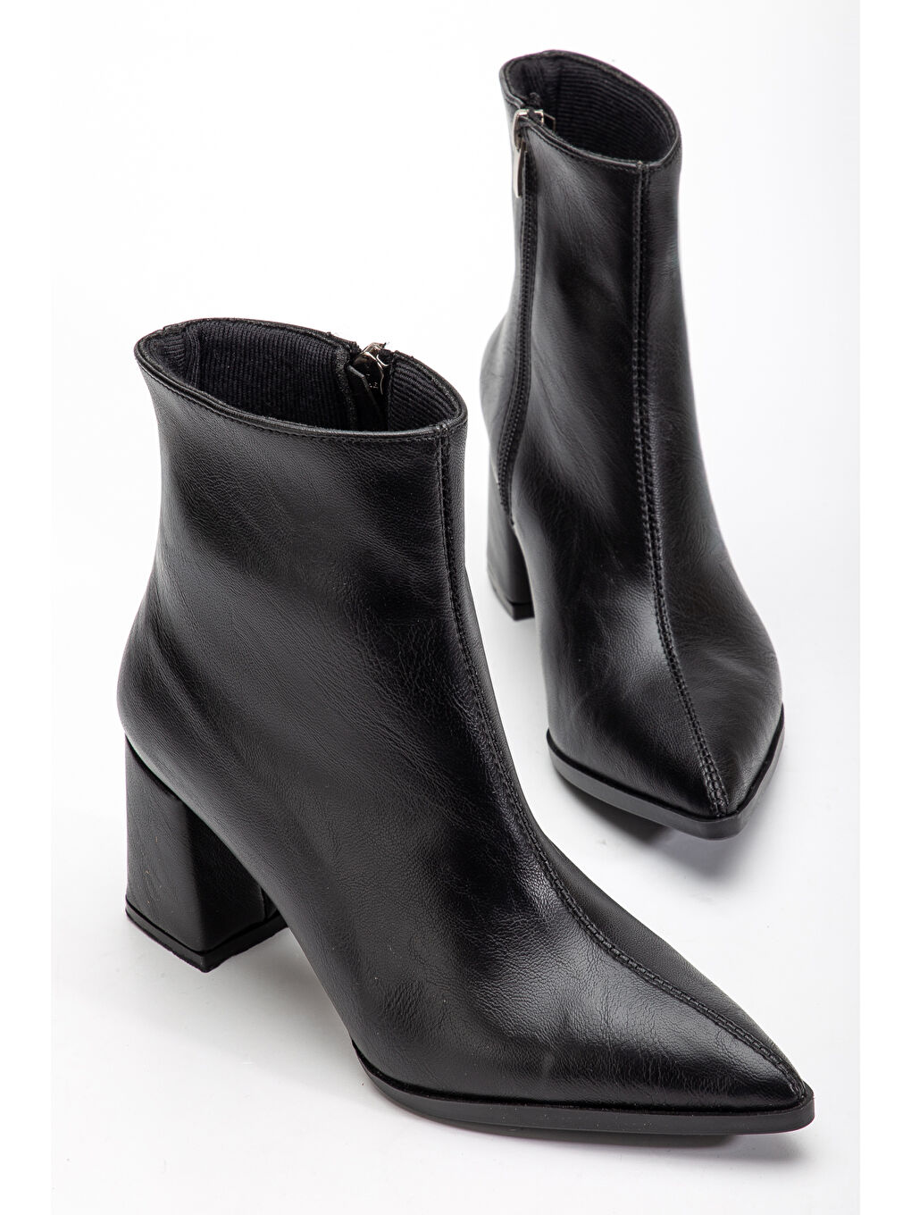 Siyah D513 Soğuk Geçirmez Kadın Kışlık Bot