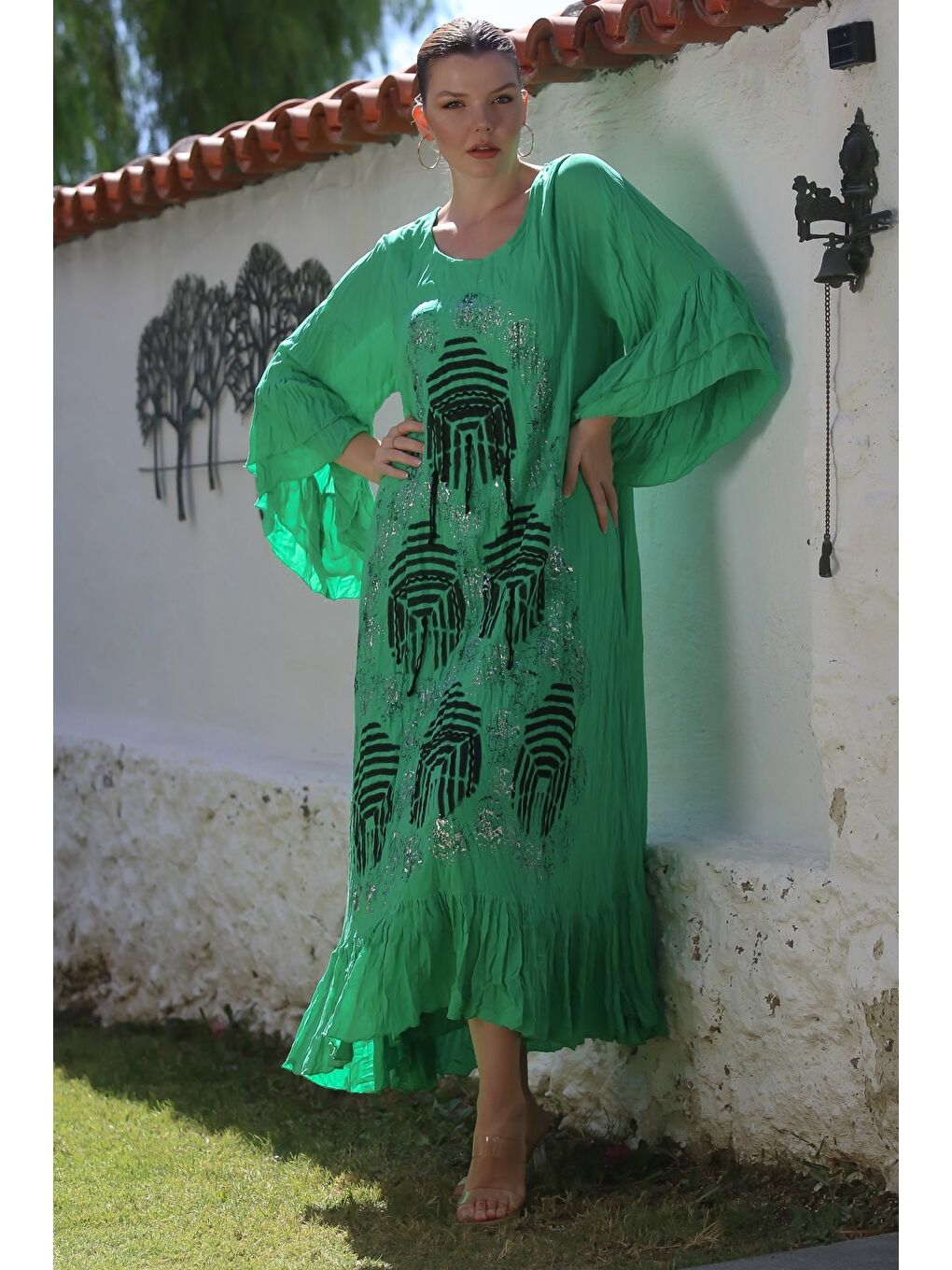 İtalyan Yeşil Havuz Yaka Volanlı Kol Astarlı Varak Baskılı Casual Oversize Dokuma Elbise 138 65