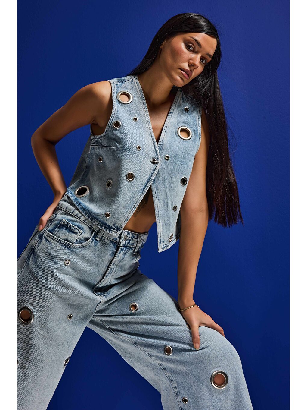 Mavi Kadın Jean Rengi 4s6-65 Rahat Kesim Kuş Gözü Detaylı Tasarım Sıfır Kol Denim Yelek-2
