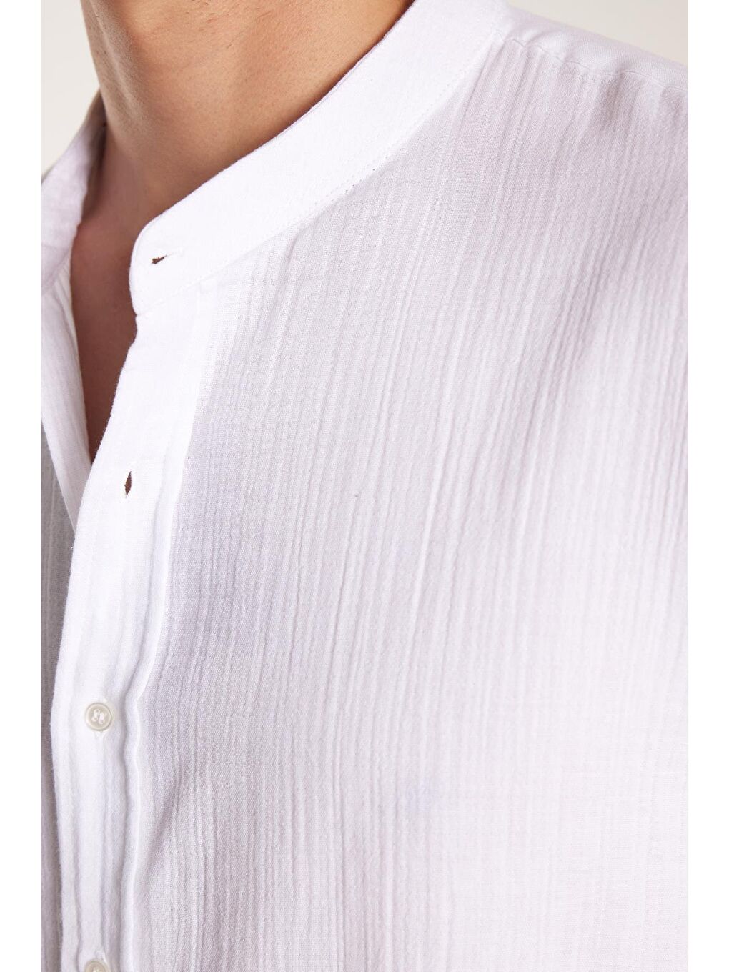 Erkek Relax Fit Rahat Kesim %100 Pamuk Müslin Kumaş Kısa Kollu Spor Hakim Yaka Beyaz Gömlek-2