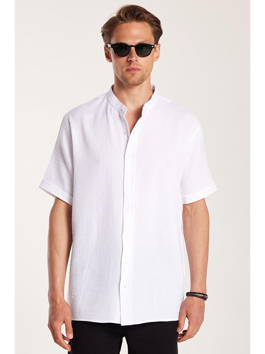 Erkek Relax Fit Rahat Kesim %100 Pamuk Müslin Kumaş Kısa Kollu Spor Hakim Yaka Beyaz Gömlek-3
