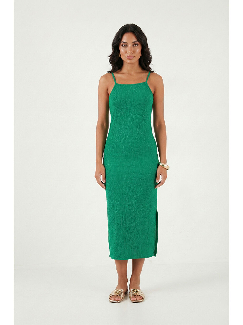 Yeşil İp Askılı Fitted-Vücuda Oturan Yırtmaçlı Midi Kadın Elbise 5865573-4