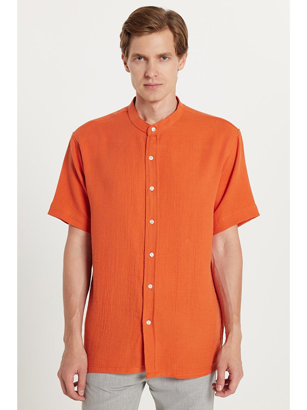 Kahverengi Erkek Relax Fit Rahat Kesim %100 Pamuk Müslin Kumaş Kısa Kollu Spor Hakim Yaka Taba Gömlek-3