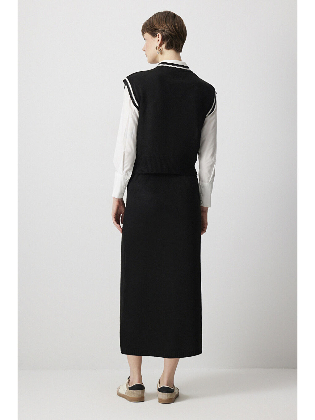 Siyah Yelek Etek Triko Takım-1