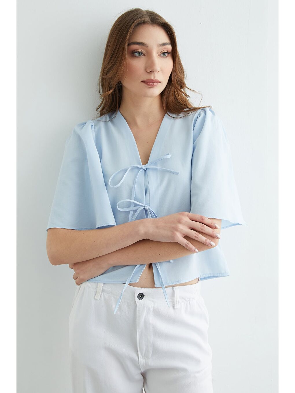 Mavi Önden Bağlamalı Geniş Kol Bluz