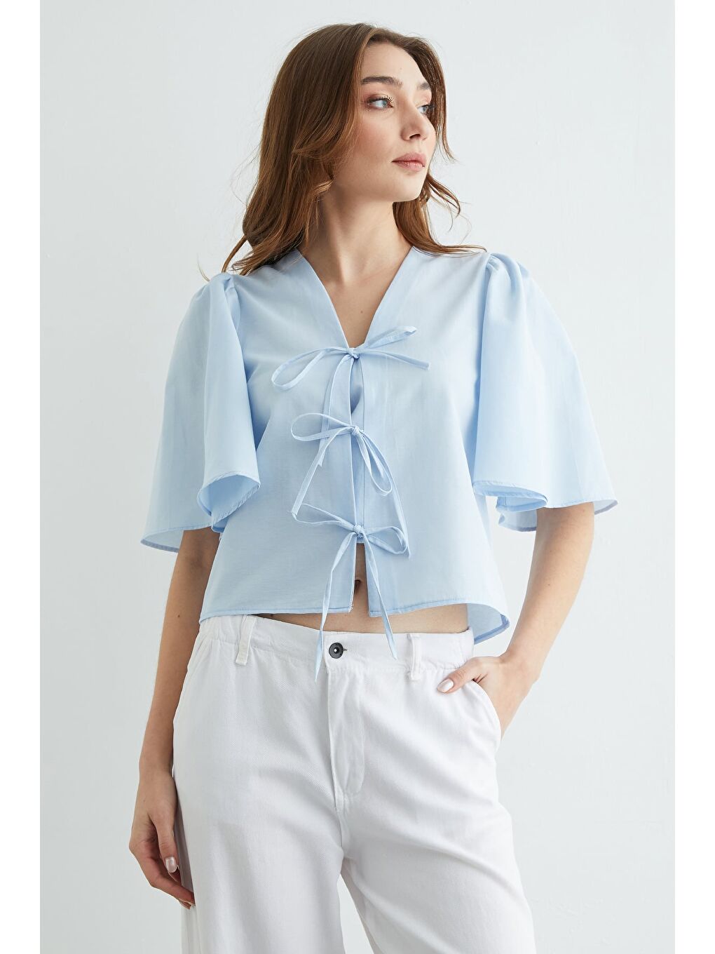 Mavi Önden Bağlamalı Geniş Kol Bluz-3