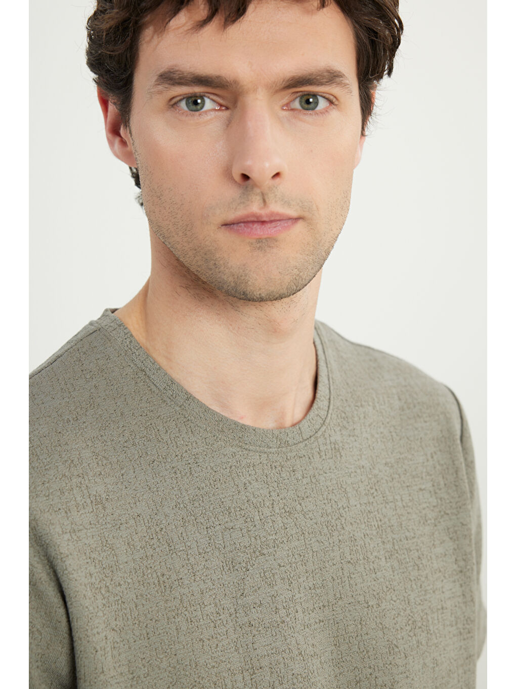 Erkek Haki Pamuklu Slim Fit Dar Kesim Bisiklet Yaka Jakarlı Esnek Tişört-3