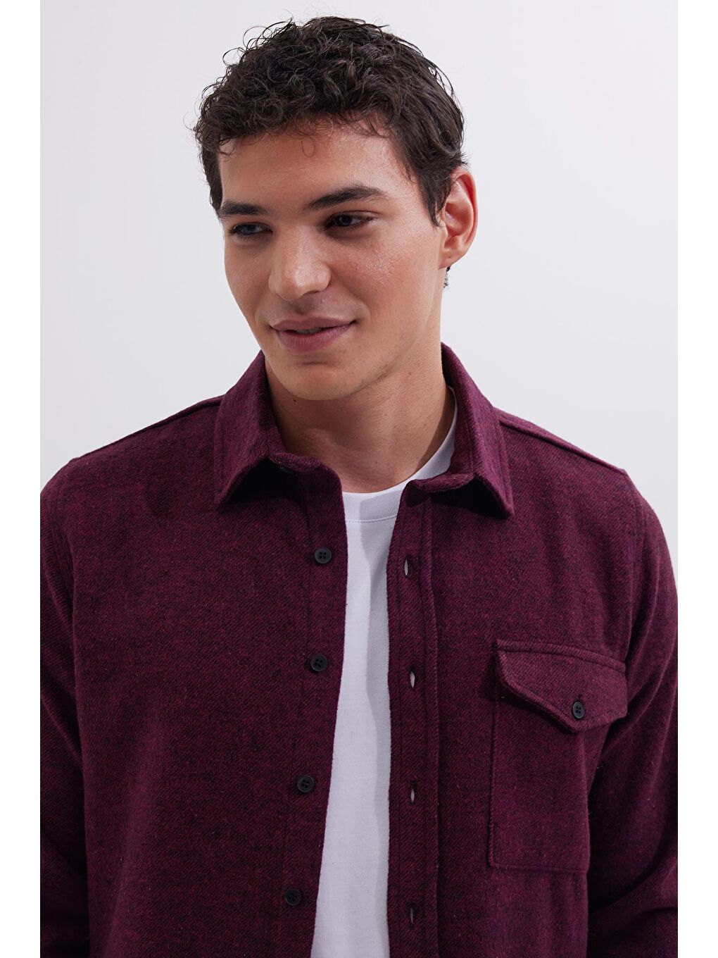 Erkek Slim Fit Tek Cep Kapaklı Düz Oduncu Spor Bordo Gömlek-1