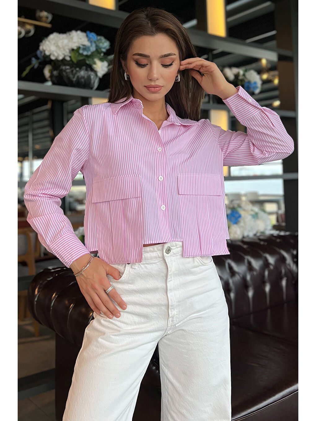 GÜLSELİ Pembe Çizgili Cepli Salaş Crop Top Gömlek - 1