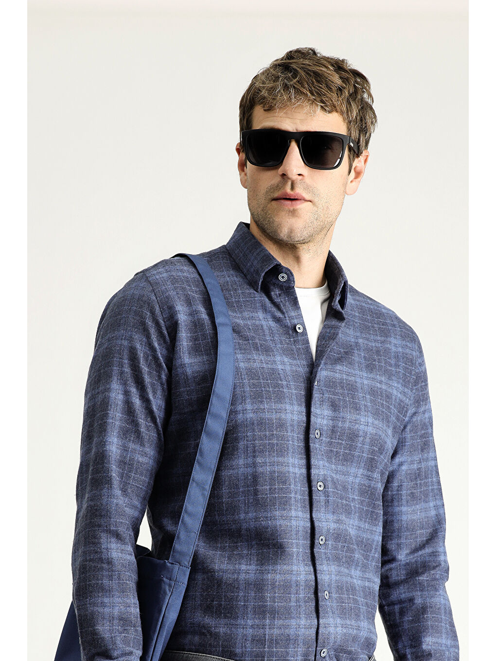 Mavi Uzun Kol Slim Fit Dar Kesim Oduncu Ekose Pamuklu Gömlek