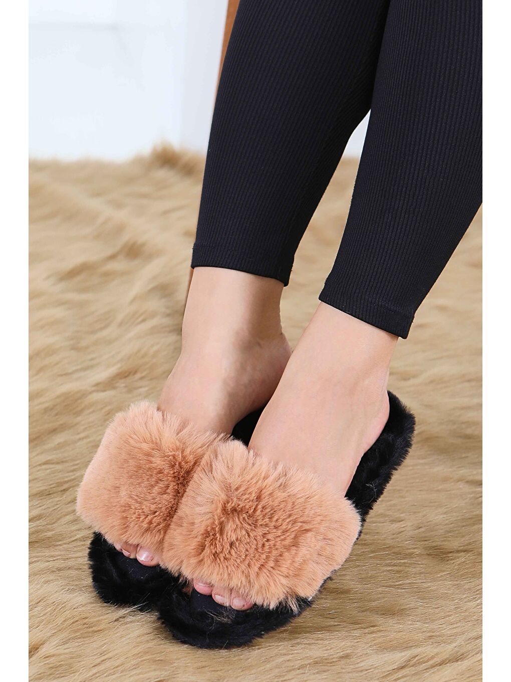 Kahverengi Kadın Taba Ponponlu Ev Terliği - 27782-TABA-2