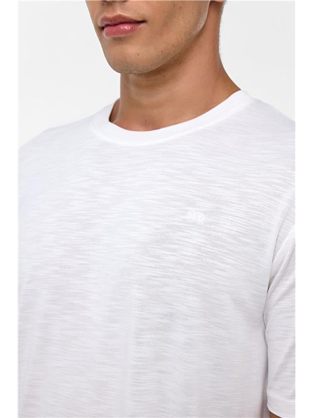 Beyaz Regular Armürlü Bisiklet Yaka Tişört-3