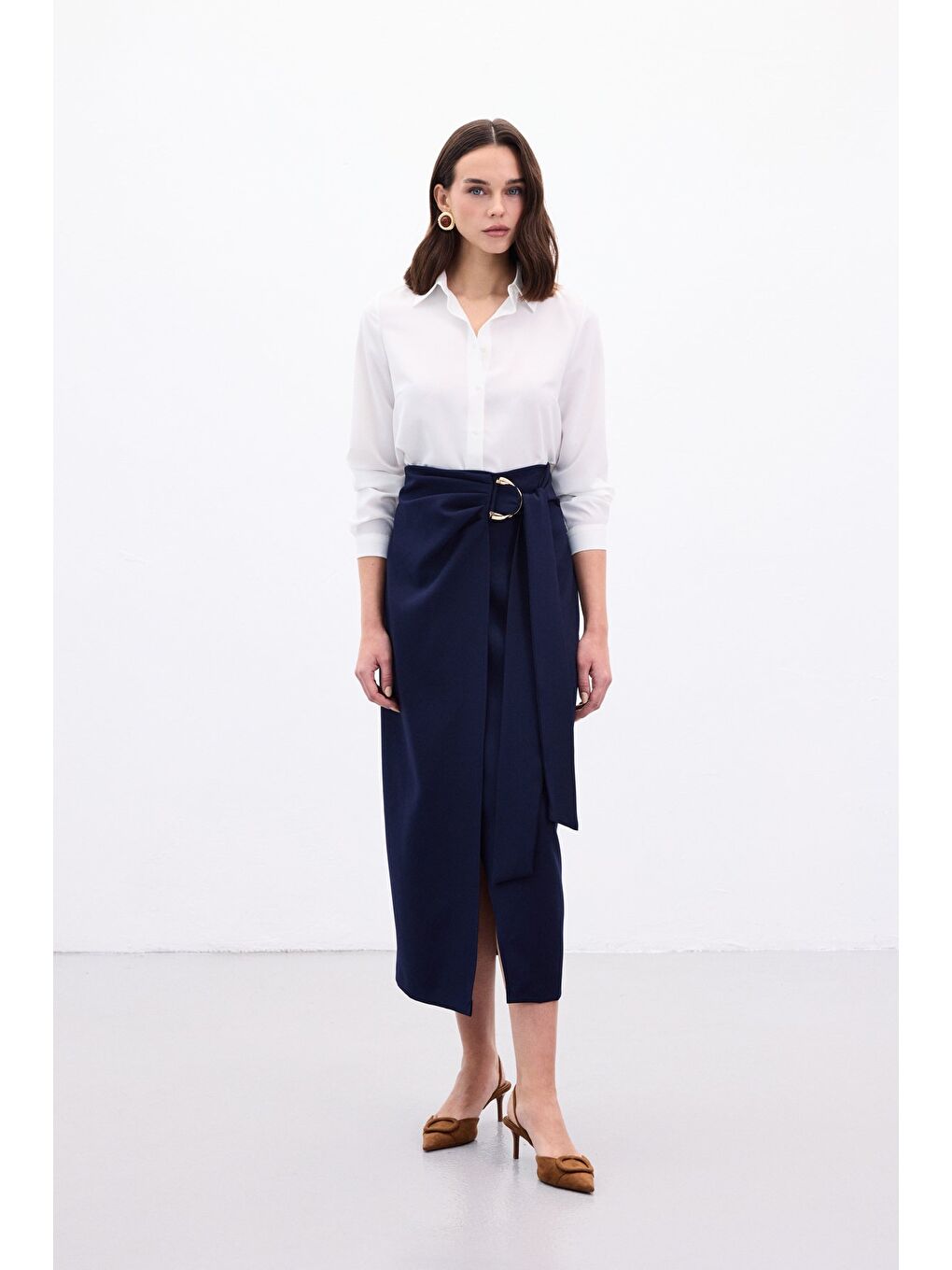 Aksesuar Kuşaklı Yırtmaçlı Etek - Lacivert-3