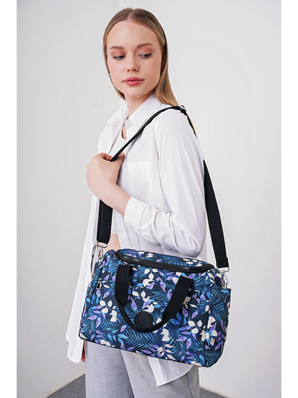 Siyah Çıkarılabilir Askılı Kadın El Çantası BHPC6012-5