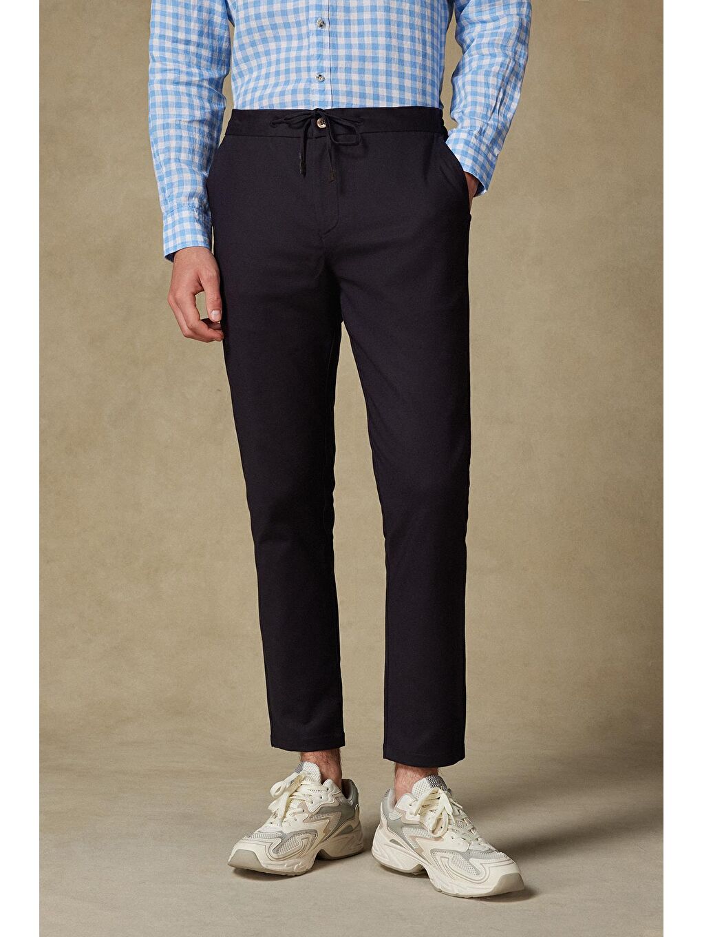 Soft Dokuma Pamuk Karışımlı Tailored Fit Lacivert Erkek Düz Pantolon