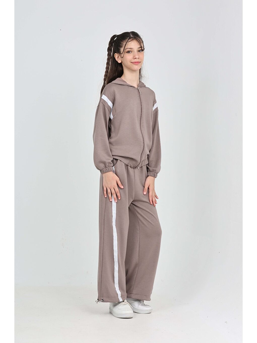Bej Kız Çocuk Şerit Detaylı Eşofman Takım-1