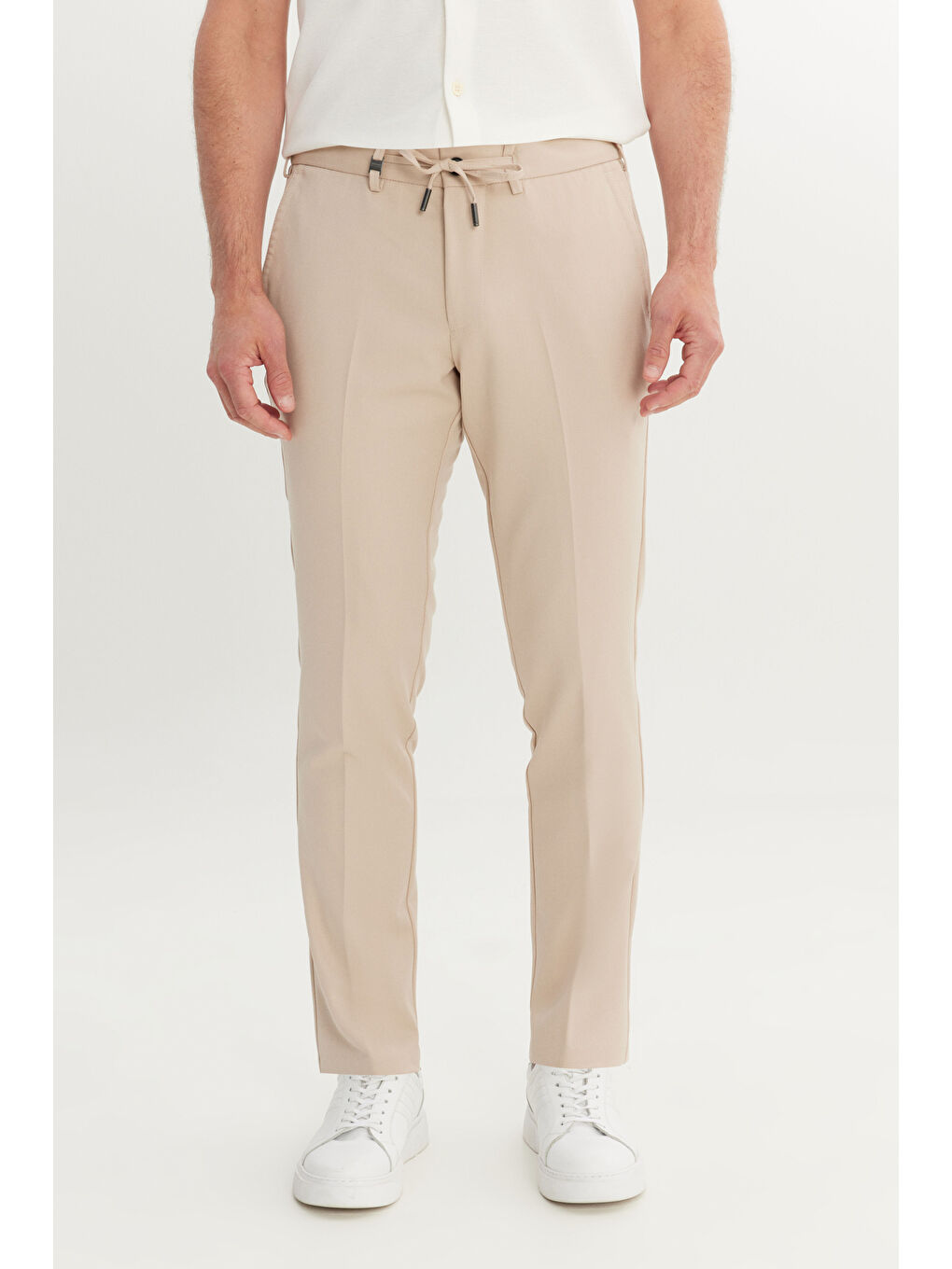 Erkek Bej Slim Fit Dar Kesim Beli Bağlamalı Yan Cepli Casual Pantolon