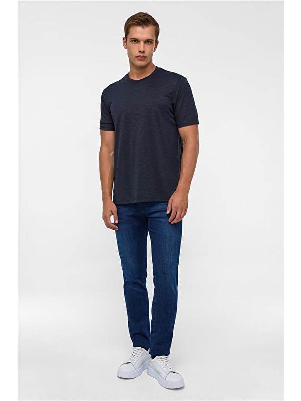 Siyah Regular Armürlü Bisiklet Yaka Tişört-6