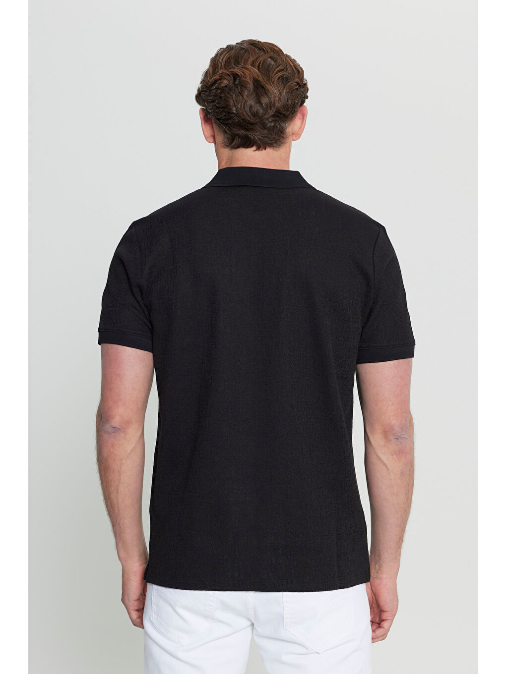 Erkek Siyah Pamuklu Slim Fit Dar Kesim Fermuarlı Yaka Jakarlı Esnek Tişört-4