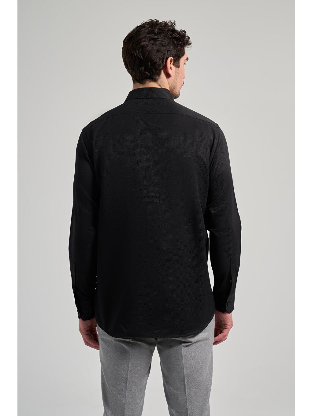 Siyah Uzun Kol Desenli Armürlü Sert Yaka Cepli Pamuklu Classic Comfort Fit Gömlek 1004250171-4