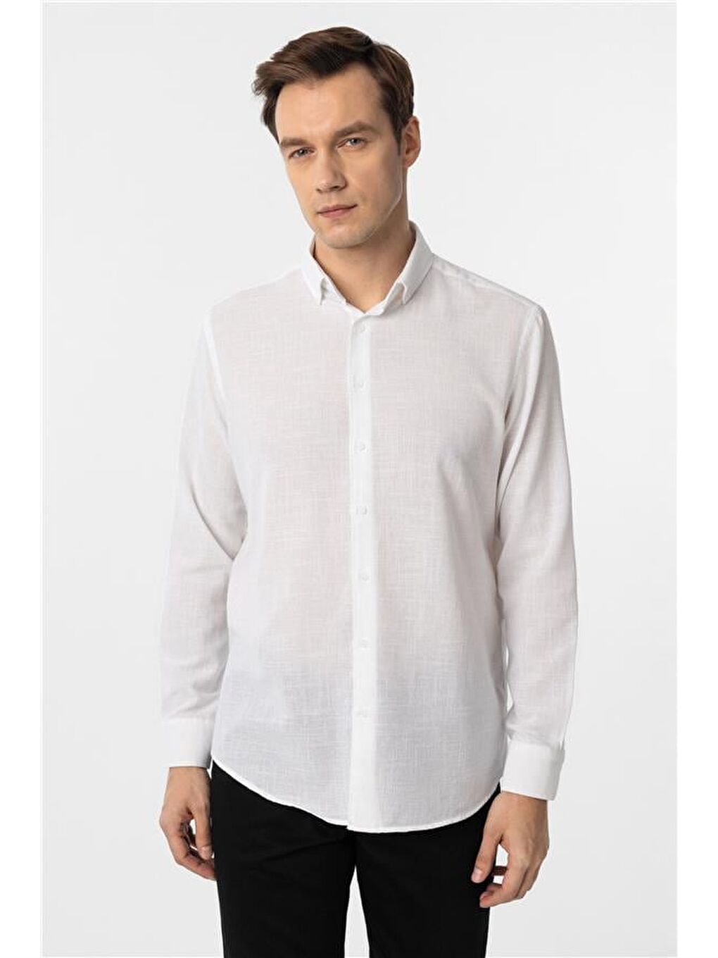 Beyaz Regular Desenli Düğmeli Yaka Gömlek-1