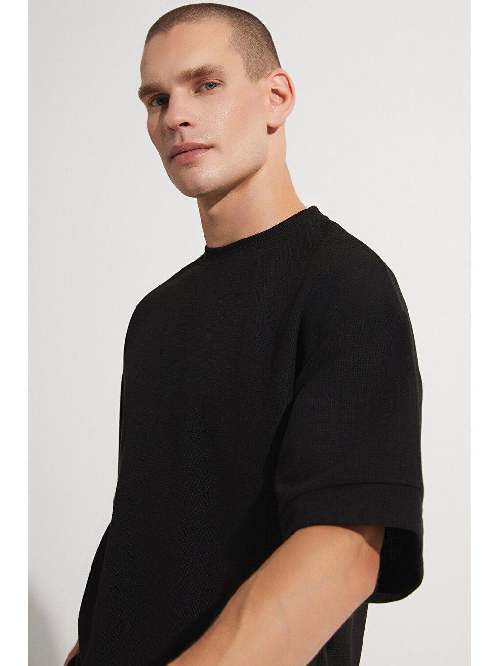 Siyah Erkek Oversize Bisiklet Yaka T-Shirt