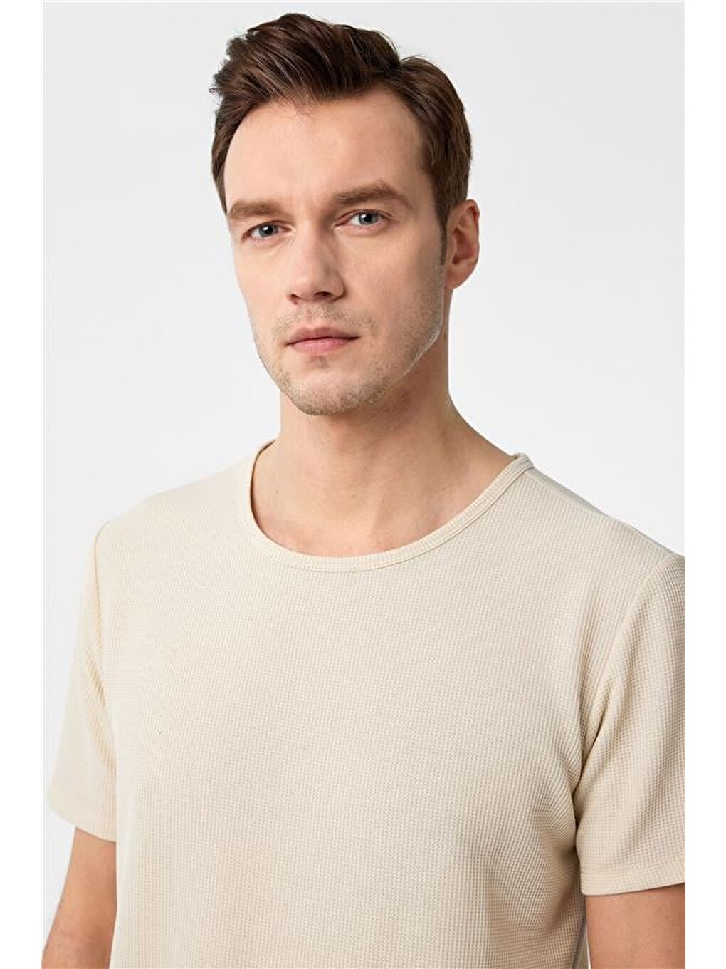 Ekru Slim Armürlü Bisiklet Yaka Tişört-1