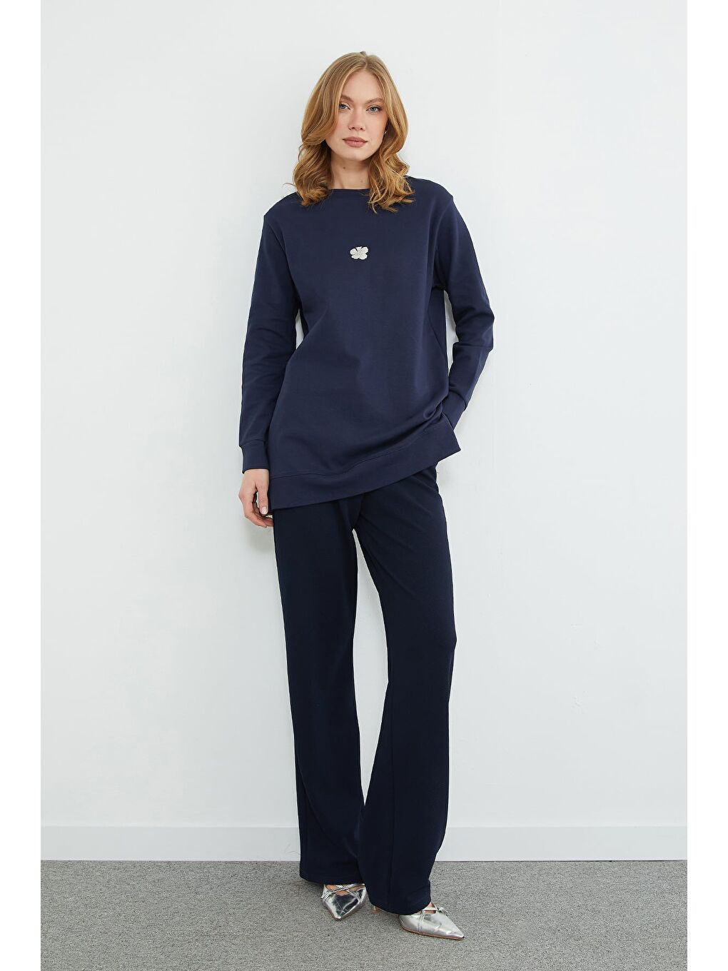 Lacivert Fullamodest Lotus Çiçeği Kabartmalı Oversize Tunik-2