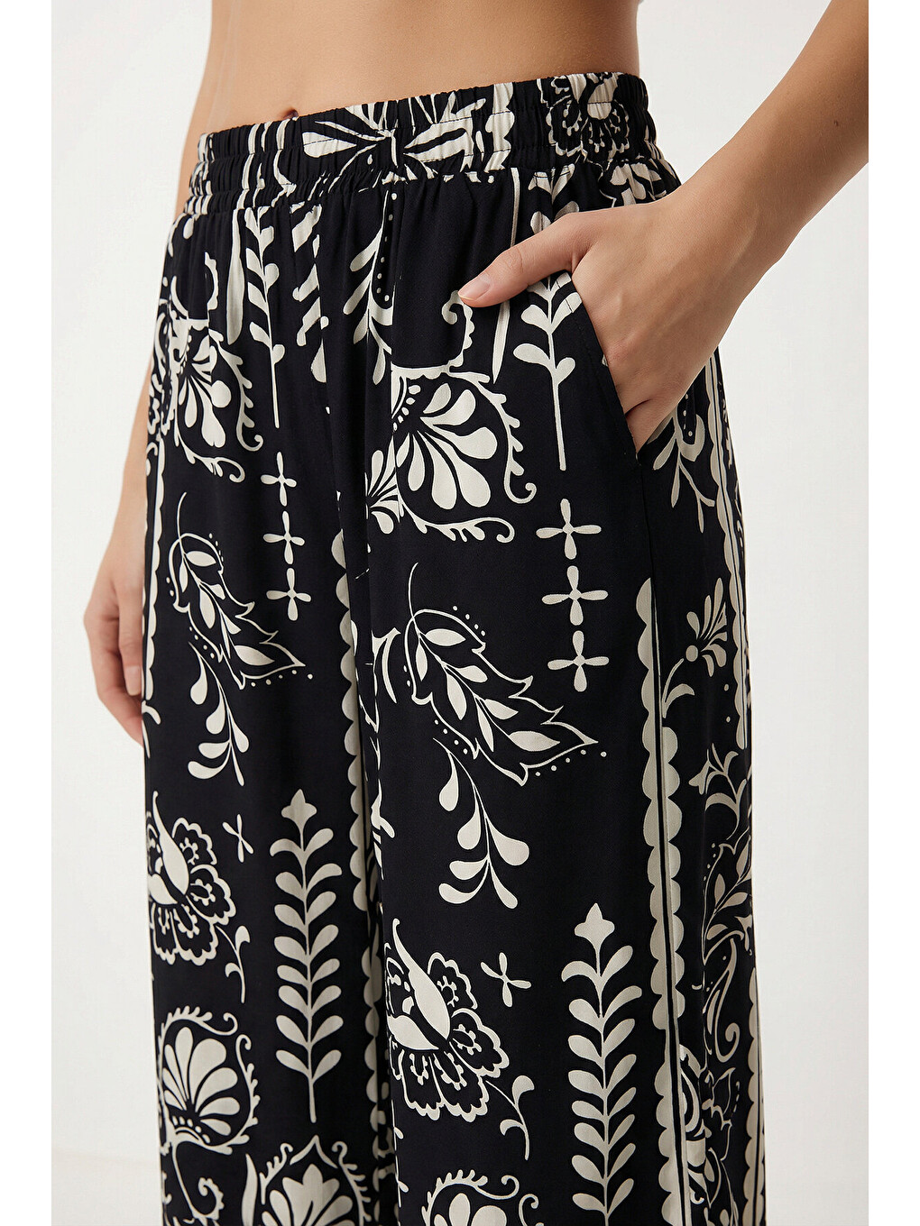 Siyah Desenli Yazlık Viskon Kimono Pantolon Takım SİYAH EKRU LRN0013-3