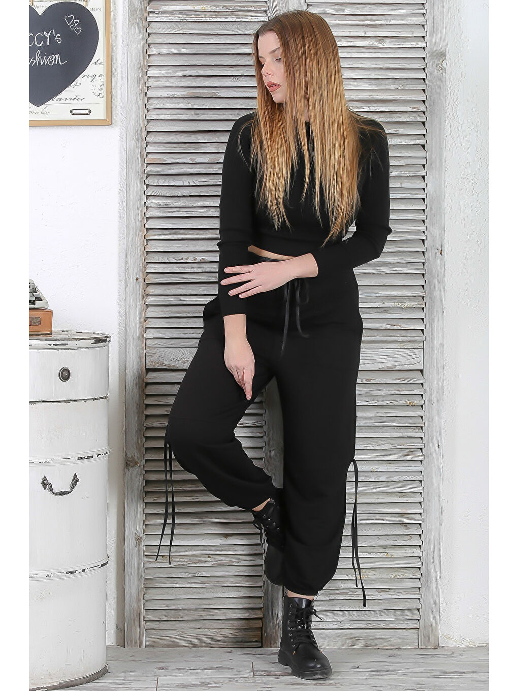 Siyah Çift Cepli Deri Garnili Lastikli Ve Bağlamalı Bel Jogger Paça Casual Örme Pantolon-5