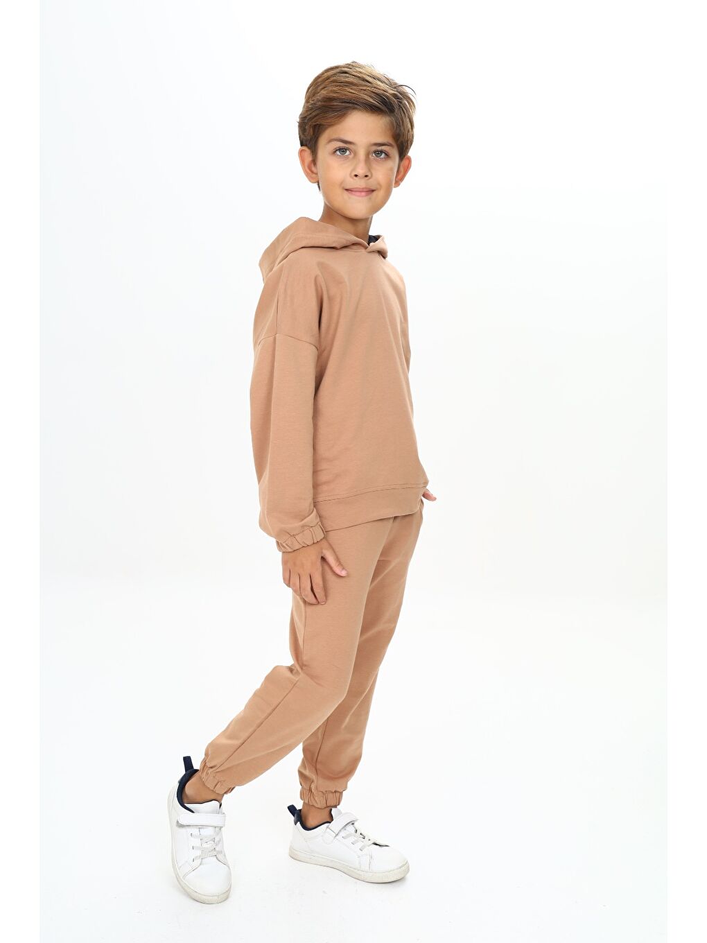 Kahverengi Erkek Çocuk Arma Detaylı Eşofman Takımı-1