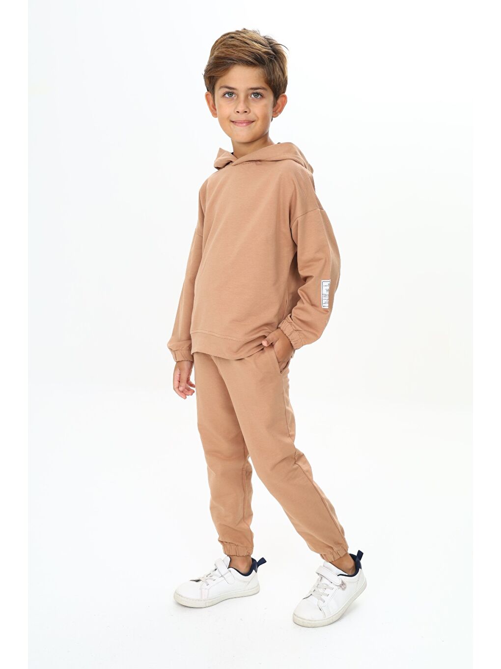 Kahverengi Erkek Çocuk Arma Detaylı Eşofman Takımı-4
