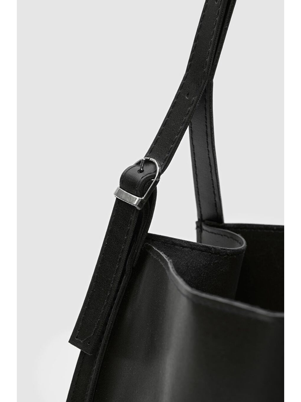 Mugs Salaş Omuz Çantası Siyah-2