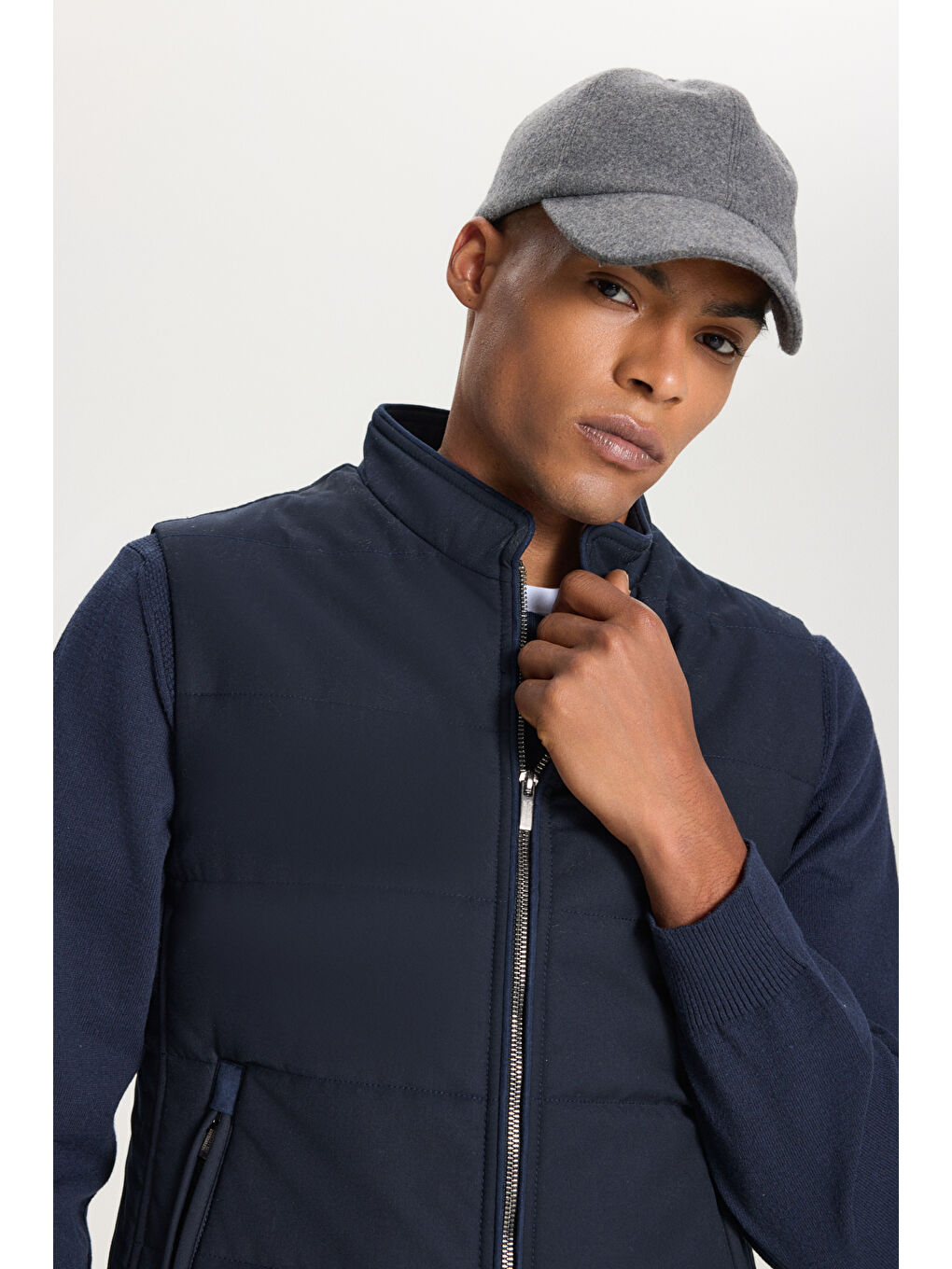 Erkek Lacivert Standart Fit Normal Kesim Yelek-3