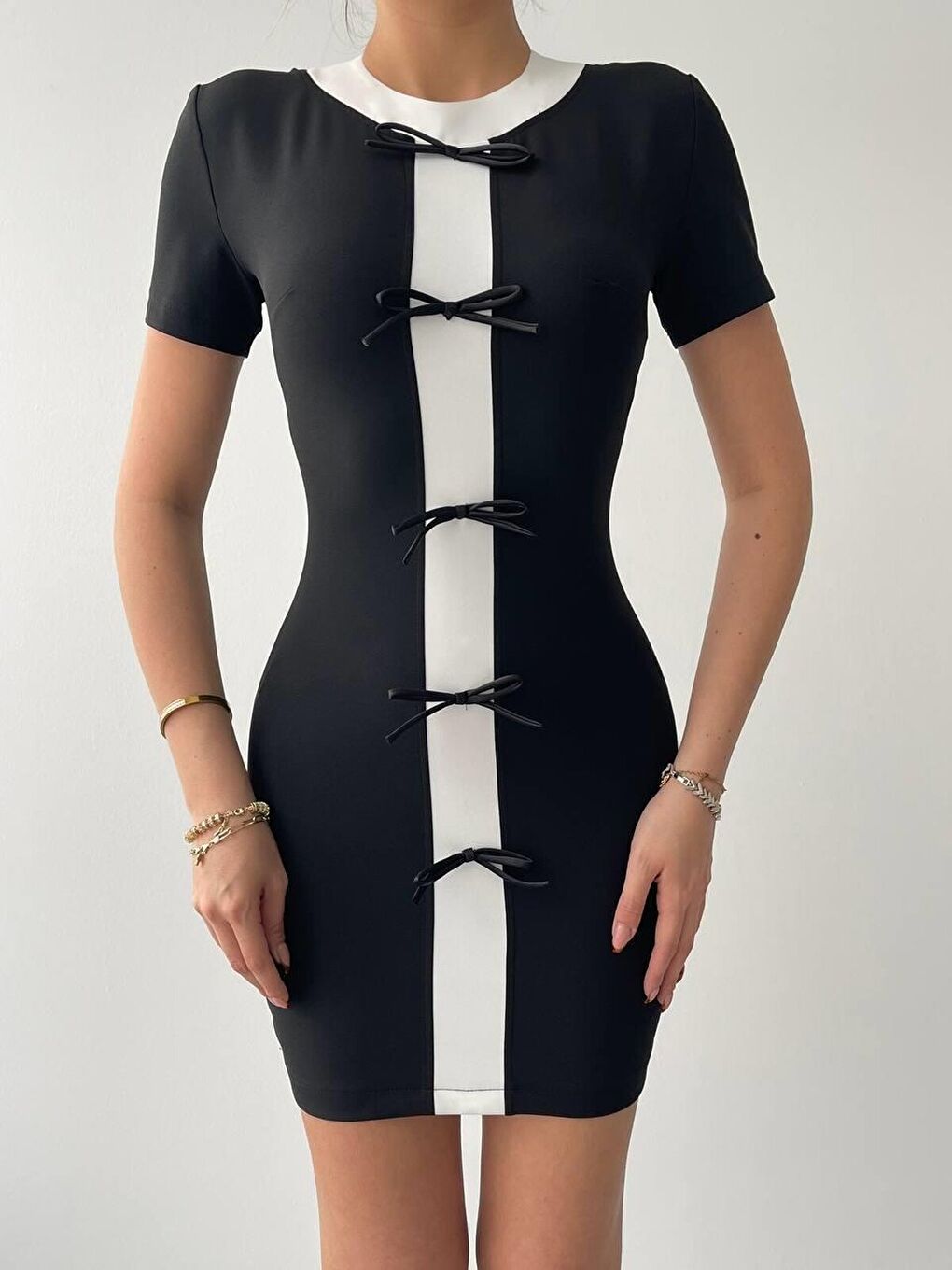 Siyah Cazzie Fiyonk Detaylı Elbise-1