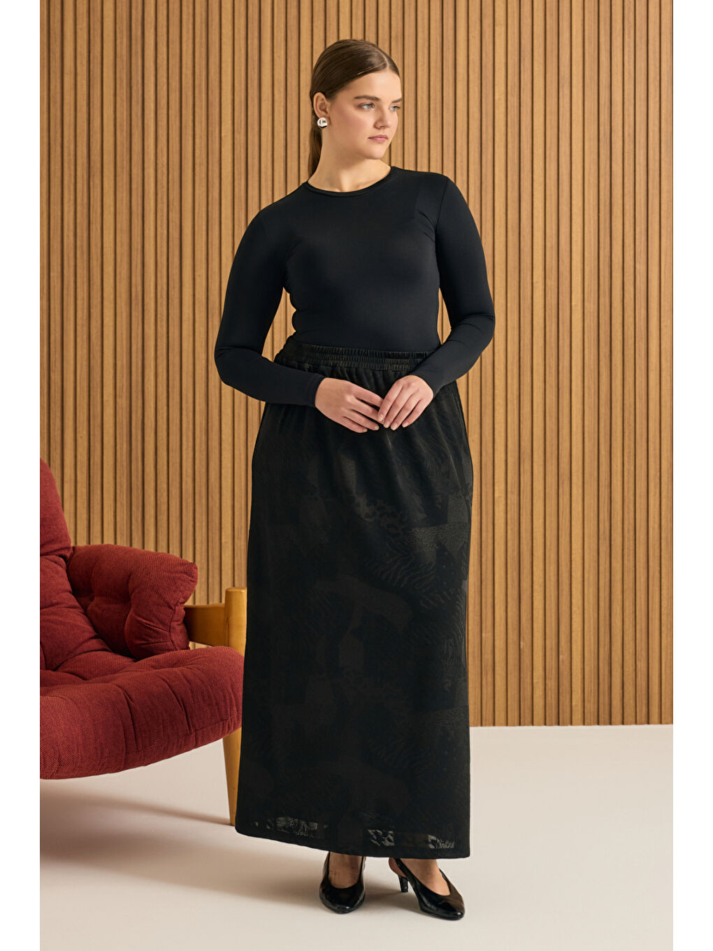 Siyah Jakarlı Örme Etek