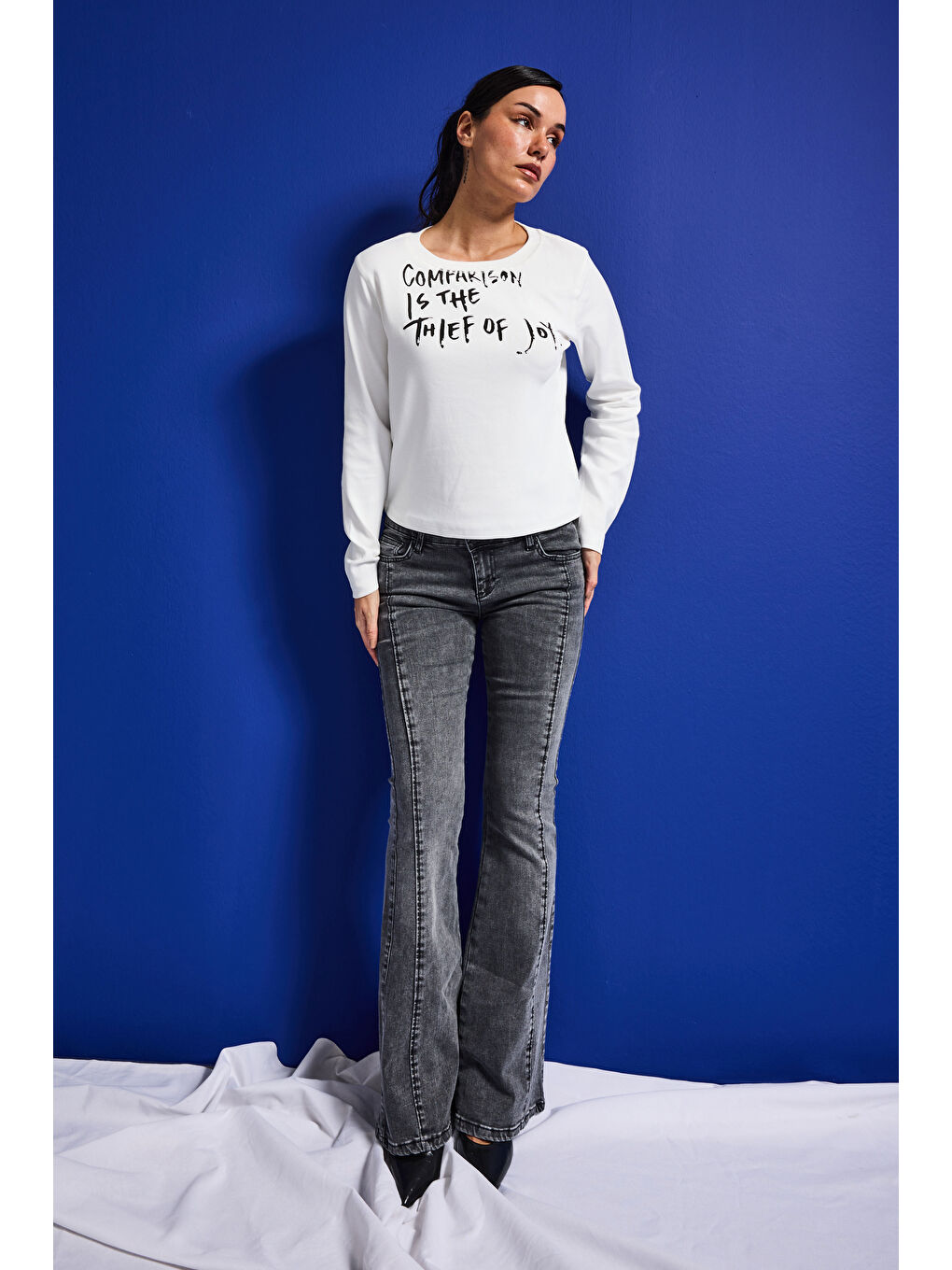 Kadın Beyaz w5 Yazı Baskılı %100 Pamuk Sweatshirt-4