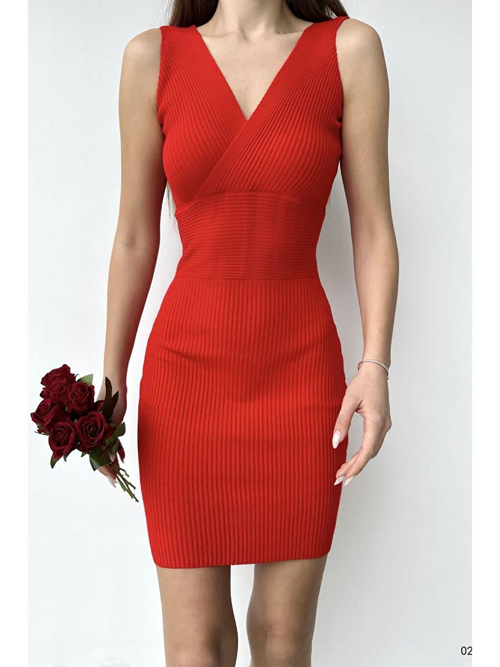 Kırmızı Kalın Askılı Kruvaze Yaka Triko Elbise-1
