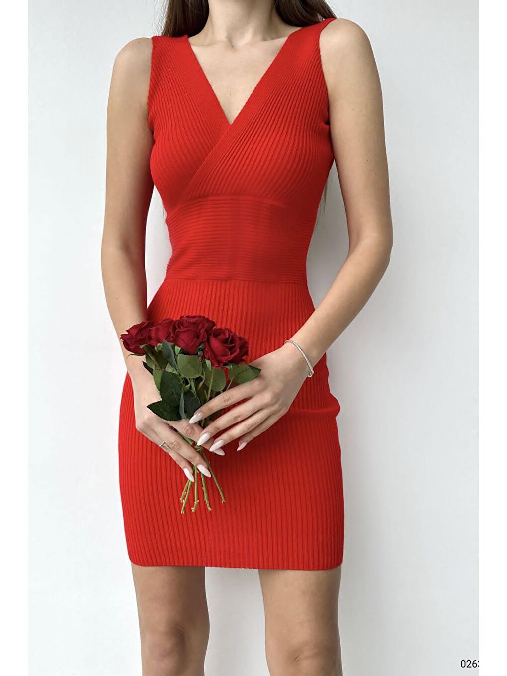Kırmızı Kalın Askılı Kruvaze Yaka Triko Elbise-2