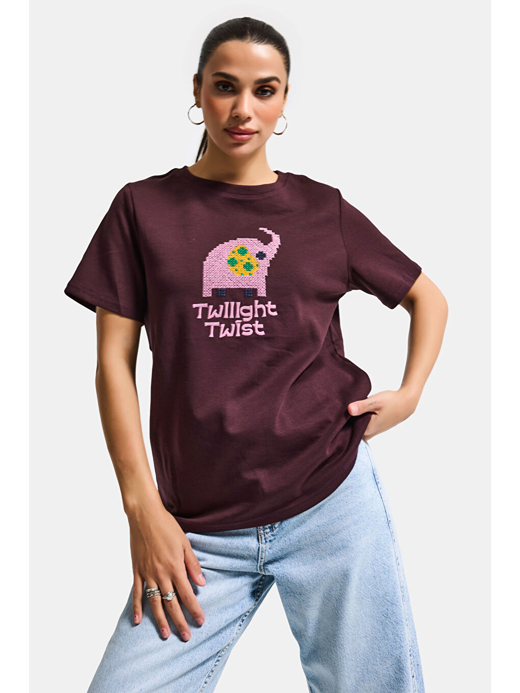 Kahverengi Kadın Kahve Bordo Renk w5 Nakış Detaylı Oversize Tasarım T-Shirt-3