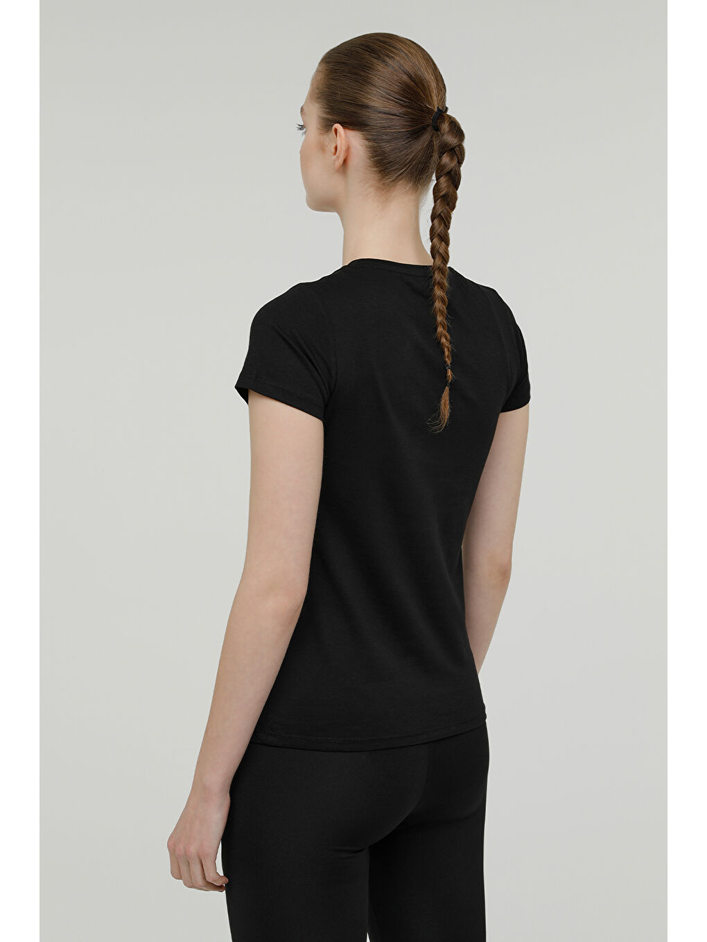 W-CT122 BASIC C NECK T-SH Siyah Kadın Kısa Kol Tişört-1