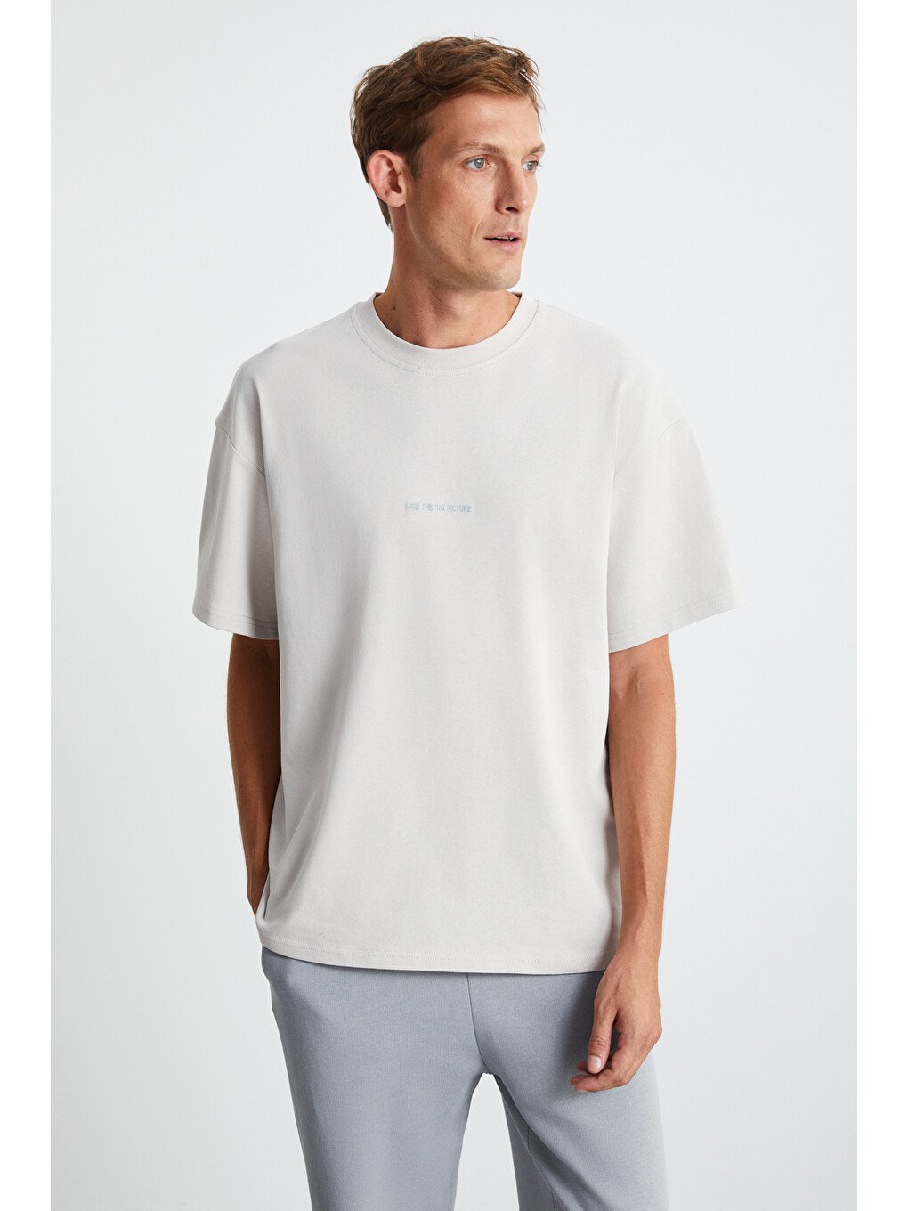 Bej RIVER Erkek Oversize Fit Bol Kesim Nakış İşlemeli Basic Örme TAŞ T-Shirt