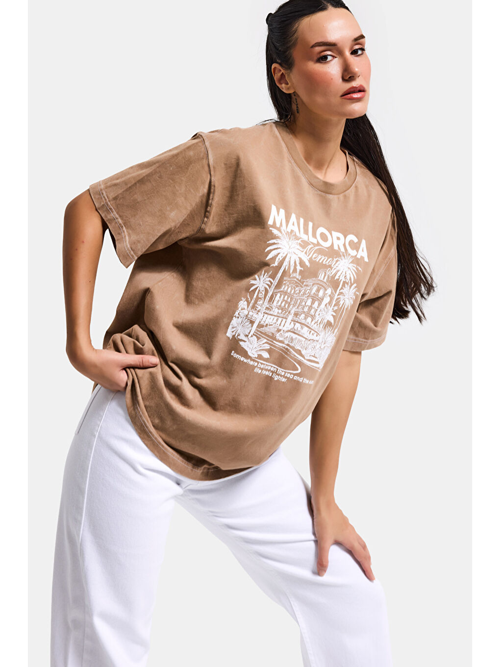 Kahverengi Kadın Kahve s6-16 Oversize Mallorca Baskılı %100 Pamuk T-Shirt-3