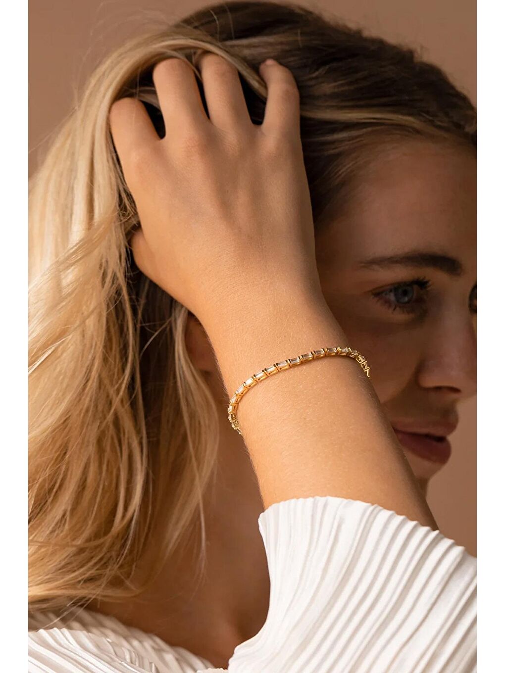 Sarı Macy Uzun Taşlı Modern Su Yolu Bileklik-7 mm Taşlı-4